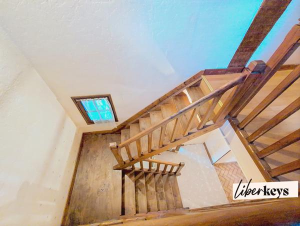 ⚡ OPPORTUNITÉ – Grande maison familiale 169 m² – 4 chambres – Jardin 2 101 m² – Dépendance – Proche Saumur