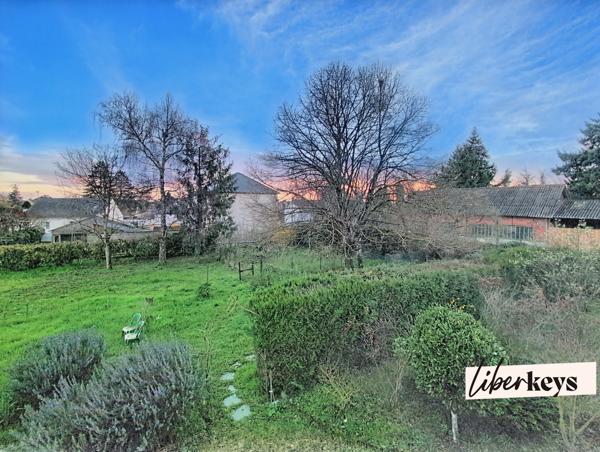 ⚡ OPPORTUNITÉ – Grande maison familiale 169 m² – 4 chambres – Jardin 2 101 m² – Dépendance – Proche Saumur