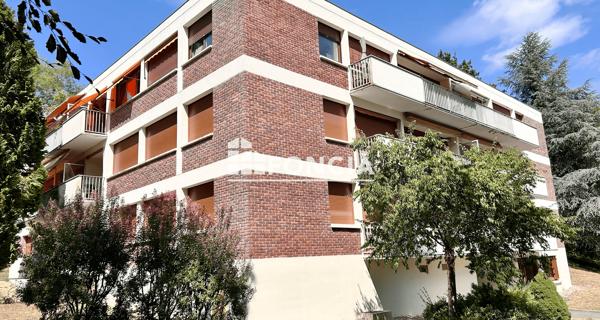 À vendre Studio 29.3 m² - L'étang-la-ville 78620