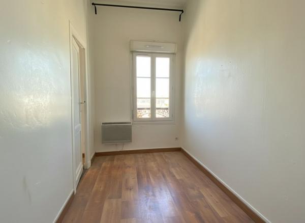 Bordeaux Judaïque - Appartement T2 dernier étage à rénover