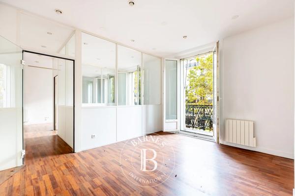 Paris 2ème, Bureau  99 m² à vendre