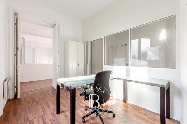 Paris 2ème, Bureau  99 m² à vendre