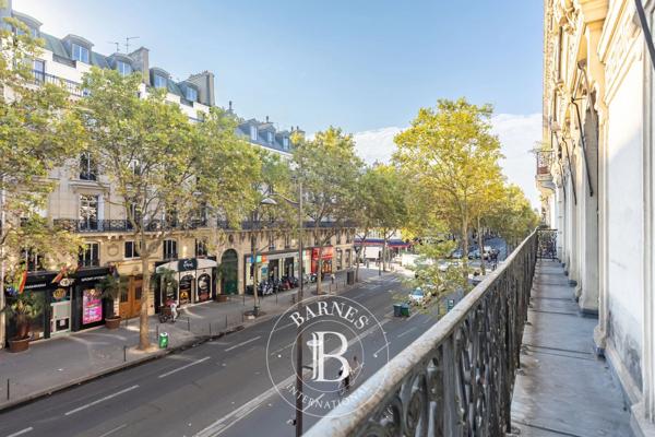 Paris 2ème, Bureau  99 m² à vendre
