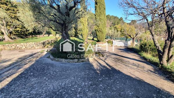 propriété 7p 225 m2 sur 5100 m2 piscine tennis