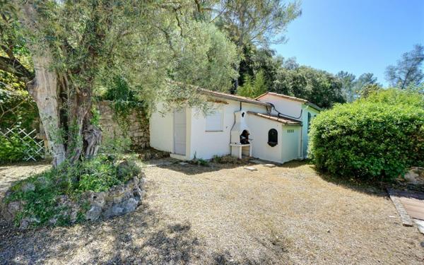 Maison à vendre    7 pièces • 322 m2 Mouans-Sartoux