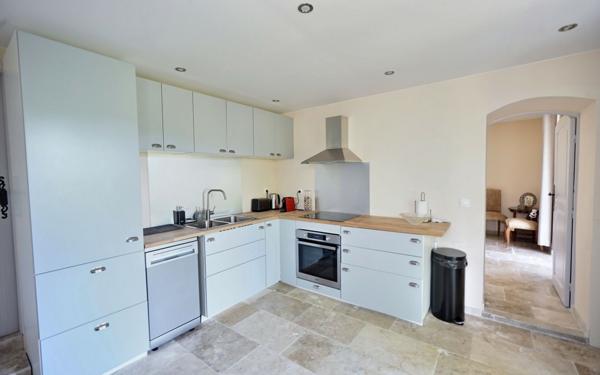 Maison à vendre    7 pièces • 322 m2 Mouans-Sartoux