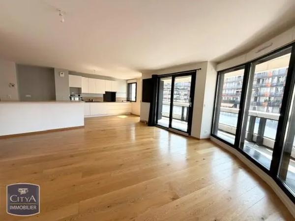 Appartement à louer 4 pièces 101.5m² Clermont-Ferrand (63000)