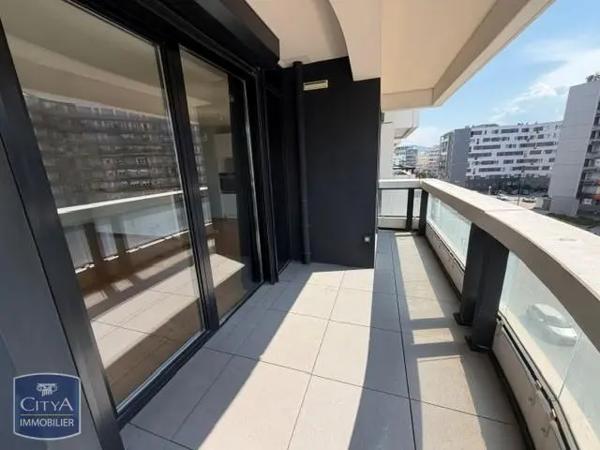 Appartement à louer 4 pièces 101.5m² Clermont-Ferrand (63000)
