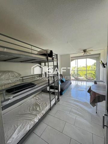 Studio avec place de parking à 5 minutes de la plage