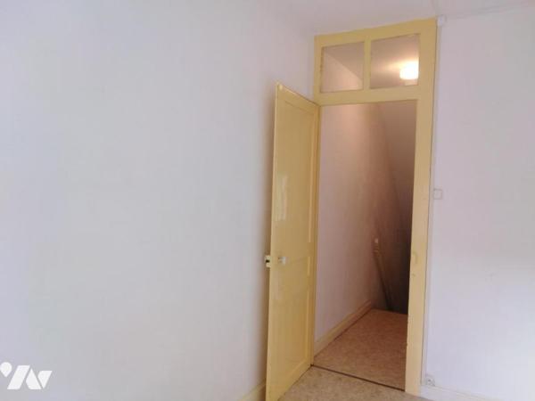 A VENDRE : QUIEVRECHAIN MAISON DE VILLE 