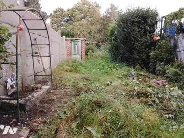 A VENDRE : QUIEVRECHAIN MAISON DE VILLE 