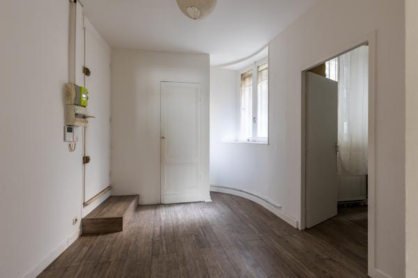 Appartement 2 pièce(s) 1 chambre(s) 56 m²