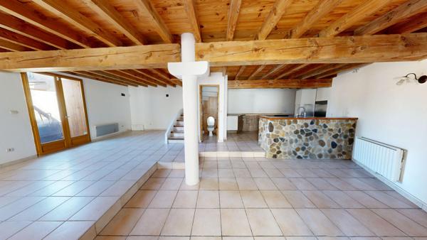 Proche Carcassonne, Maison de Caractères avec piscine et garage