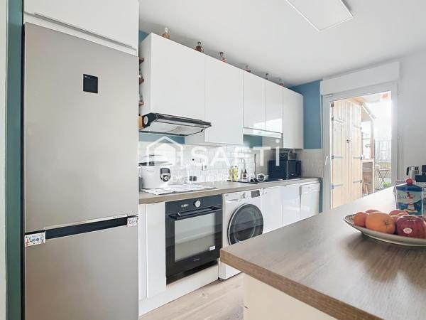 Appartement lumineux avec grande terrasse, près des transports
