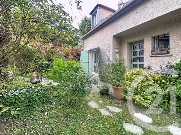 Maison à vendre  6 pièces - 132,86 m2 MONTFERMEIL - 93