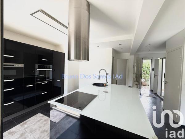 Maison à vendre 6 pièces 130 m² Carrières-sous-Poissy