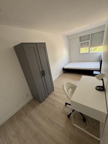 location chambre+salle de bain privative