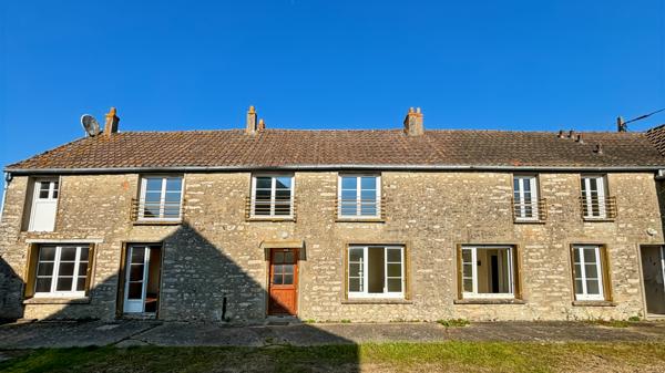 Étampes (91150) À VENDRE : Belle maison de 170 m² (possibilité 240m²) avec fort potentiel, grand garage et annexe