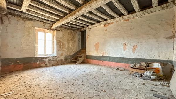 Étampes (91150) À VENDRE : Belle maison de 170 m² (possibilité 240m²) avec fort potentiel, grand garage et annexe