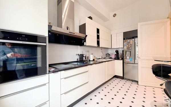 Appartement à vendre    3 pièces • 117,12 m2 Cannes