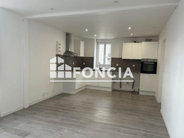 Location Appartement 4 pièces 68.86 m² - 34 RUE DE PAU Lourdes 65100