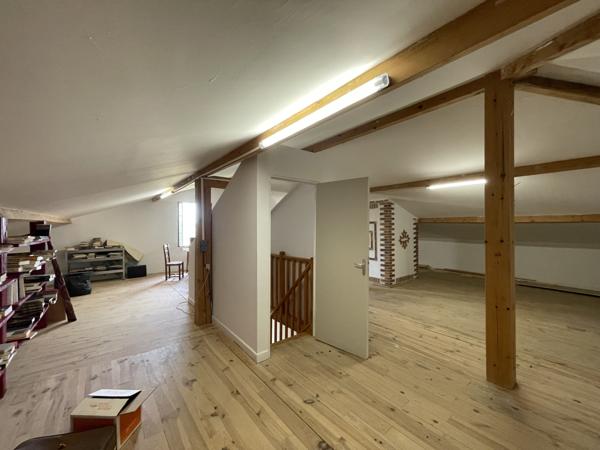 Gimont (32200) Charmante maison de 82m2 habitables, T3, garage, terrain + bois