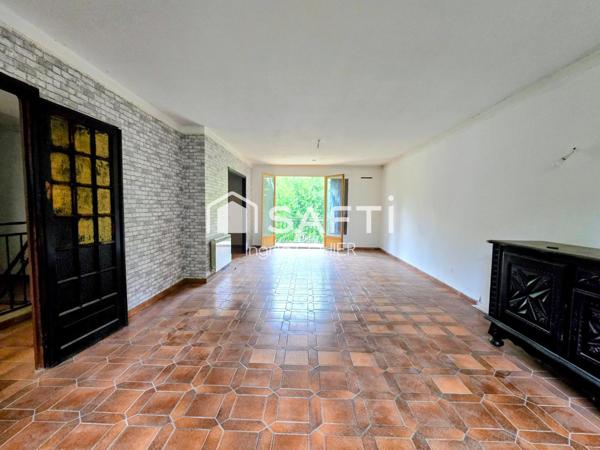 Grande maison familiale,terrain 4605 m², garage, atelier