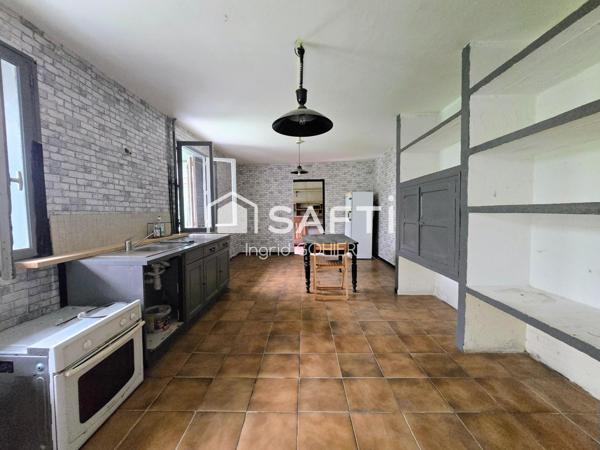 Grande maison familiale,terrain 4605 m², garage, atelier