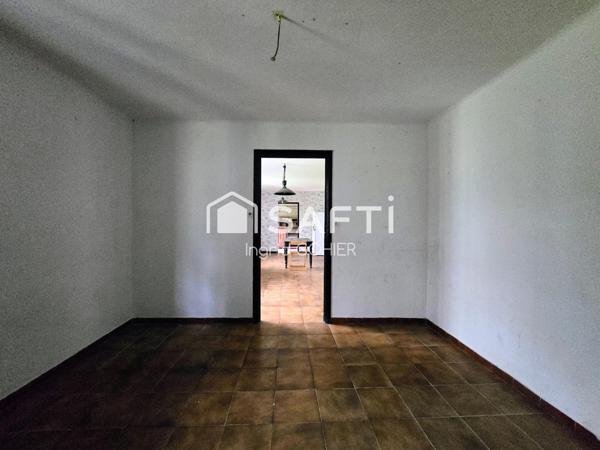 Grande maison familiale,terrain 4605 m², garage, atelier