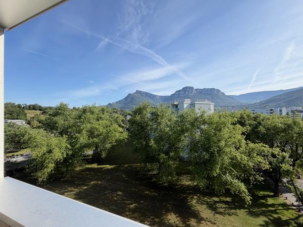 Appartement T3 - 86,1 m² - 2 chambres + Bureau + Dressing - Vue dégagée + Garage - La Ravoire (73490 - Chambér