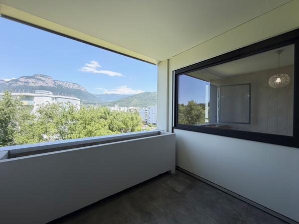 Appartement T3 - 86,1 m² - 2 chambres + Bureau + Dressing - Vue dégagée + Garage - La Ravoire (73490 - Chambér