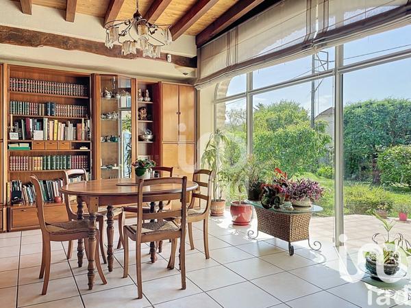 Maison à vendre 6 pièces 205 m² Angaïs