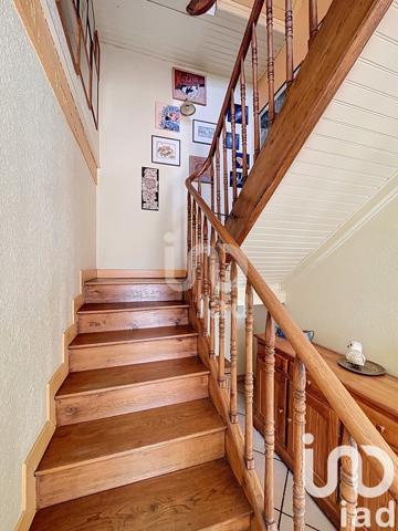 Maison à vendre 6 pièces 205 m² Angaïs