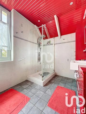 Maison à vendre 6 pièces 205 m² Angaïs