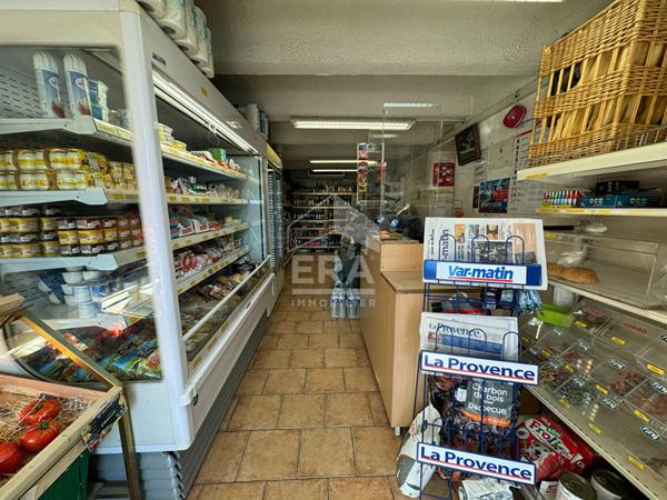 Fonds de Commerce Épicerie avec Logement à Saint-Cyr-sur-Mer