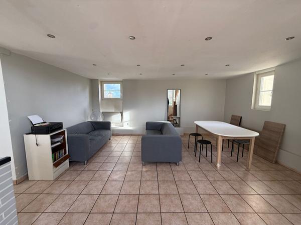 Appartement 3 pièces - 2 chambres + terrasse