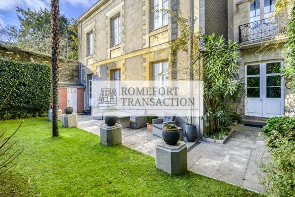SEULE CHARGEE : NANTES centre Bastille triangle d'or - Maison d'exception avec jardin