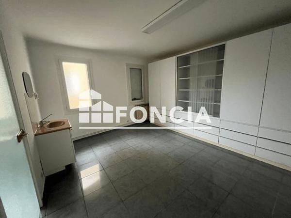 Location Local commercial 4 pièces 71.95 m² - 159 AVENUE VICTOR HUGO Valence 26000