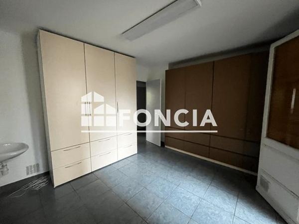 Location Local commercial 4 pièces 71.95 m² - 159 AVENUE VICTOR HUGO Valence 26000