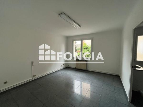 Location Local commercial 4 pièces 71.95 m² - 159 AVENUE VICTOR HUGO Valence 26000