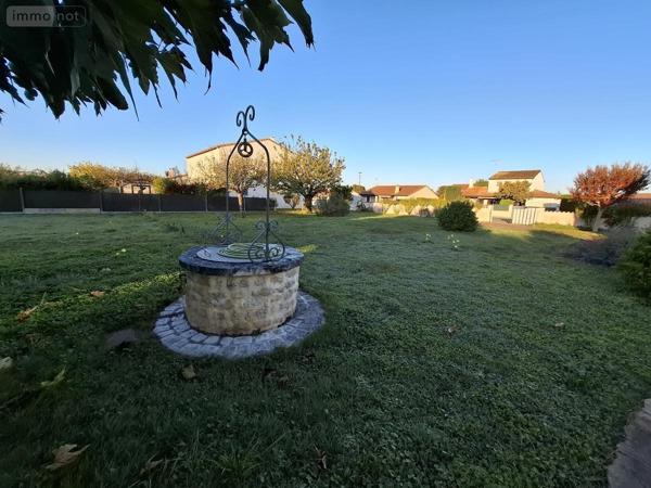 Terrain à Batir à vendre à Saujon en Charente-Maritime (17600), ref : 17111-696