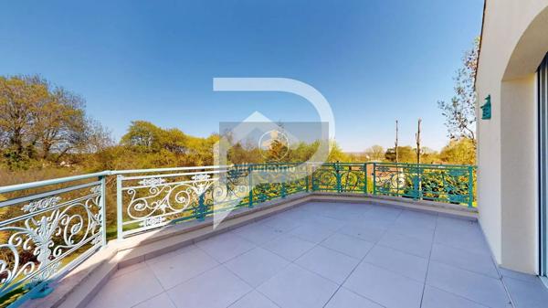 Vente                                                      Maison
                        
                     10 pièces                      245 m2                     à Hardricourt