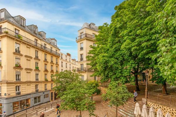 Appartement Paris 18 e - ABBESSES / RAVIGNAN