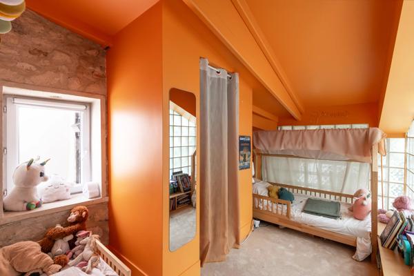 Appartement Paris 18 e - ABBESSES / RAVIGNAN