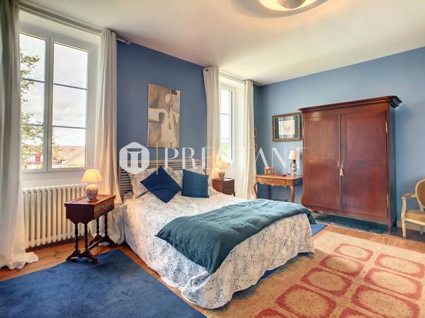 PROPRIETE AVEC DEPENDANCE et PISCINE PROCHE DU CENTRE VILLE, BAYONNE