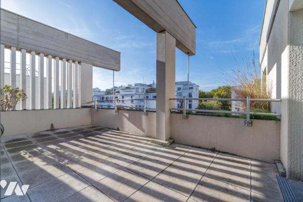 NEUILLY SAUSSAYE 5P avec BALCONS/TERRASSES DERNIER ETAGE.
