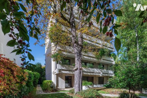 NEUILLY SAUSSAYE 5P avec BALCONS/TERRASSES DERNIER ETAGE.