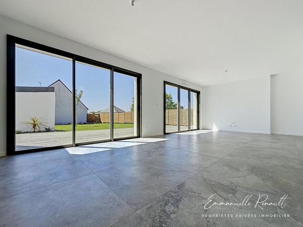 Maison contemporaine 2026 · Belle vie de plain pied · Terrain 740 m² · À pied de la gare · AURAY