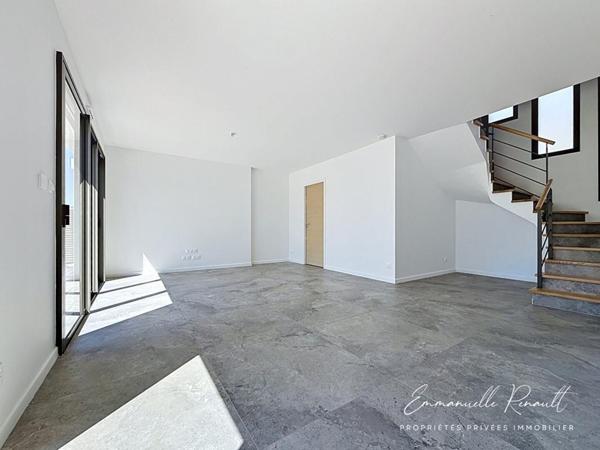 Maison contemporaine 2026 · Belle vie de plain pied · Terrain 740 m² · À pied de la gare · AURAY