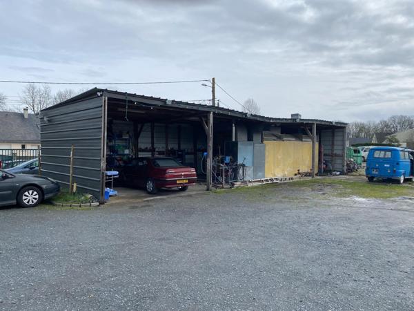 LOCAUX COMMERCIAUX SUR TERRAIN 3600 M2, FENEU